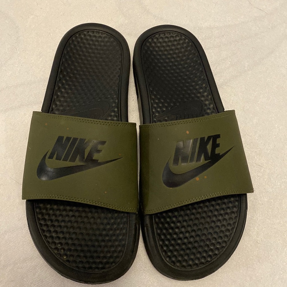 Men’s Nike slides